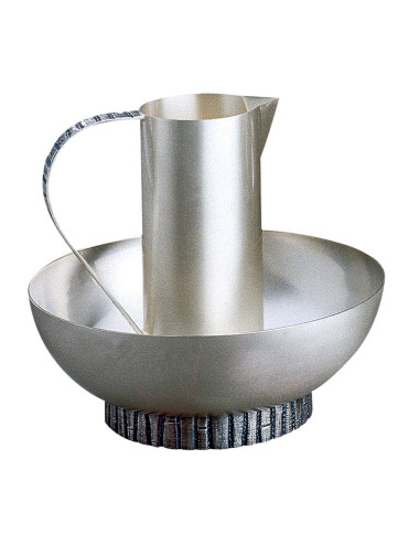 Lavabo set with chiselled decoration un hug hanger and base bowl