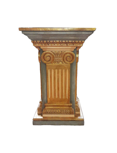 Column made in wood with old style polychrome