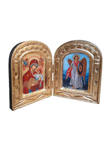 Diptych with Virgin of Perpetual Help and Saint Michael images made in wood