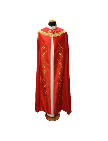 Pluvial cap with floral motifs made in red fabric