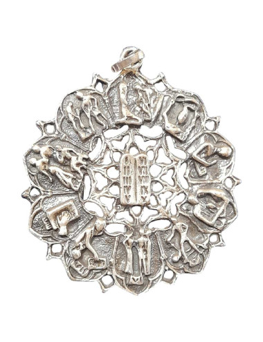 Medal for crib with images of the Ten Commandments made in sterling silver