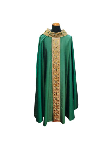 Chasuble on sale made in green pure silk with braid