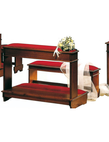 Kneeler made in wood and velvet