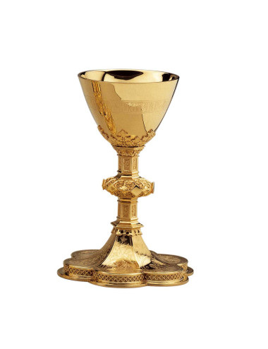 Chalice Gothic style with scale Paten hand engraved