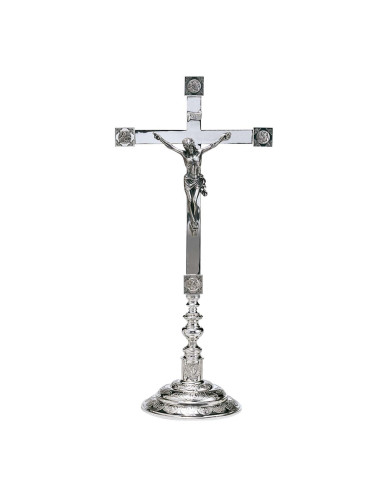 Cruz de altar de estilo plateresco