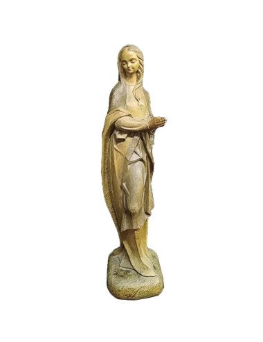 Virgen realizada en talla de madera