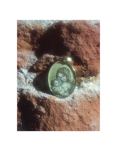 Virgin with child medal made in gold