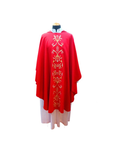 Chasuble with spikes and floral motifs