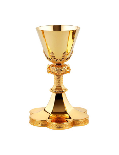 Chalice with chiselled gothic design